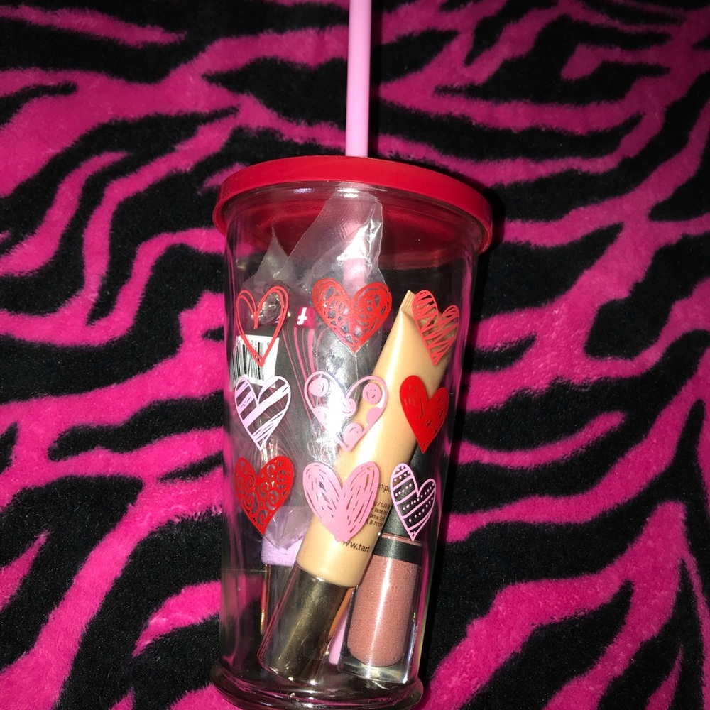 Makeup bundle - Picture 2 of 4